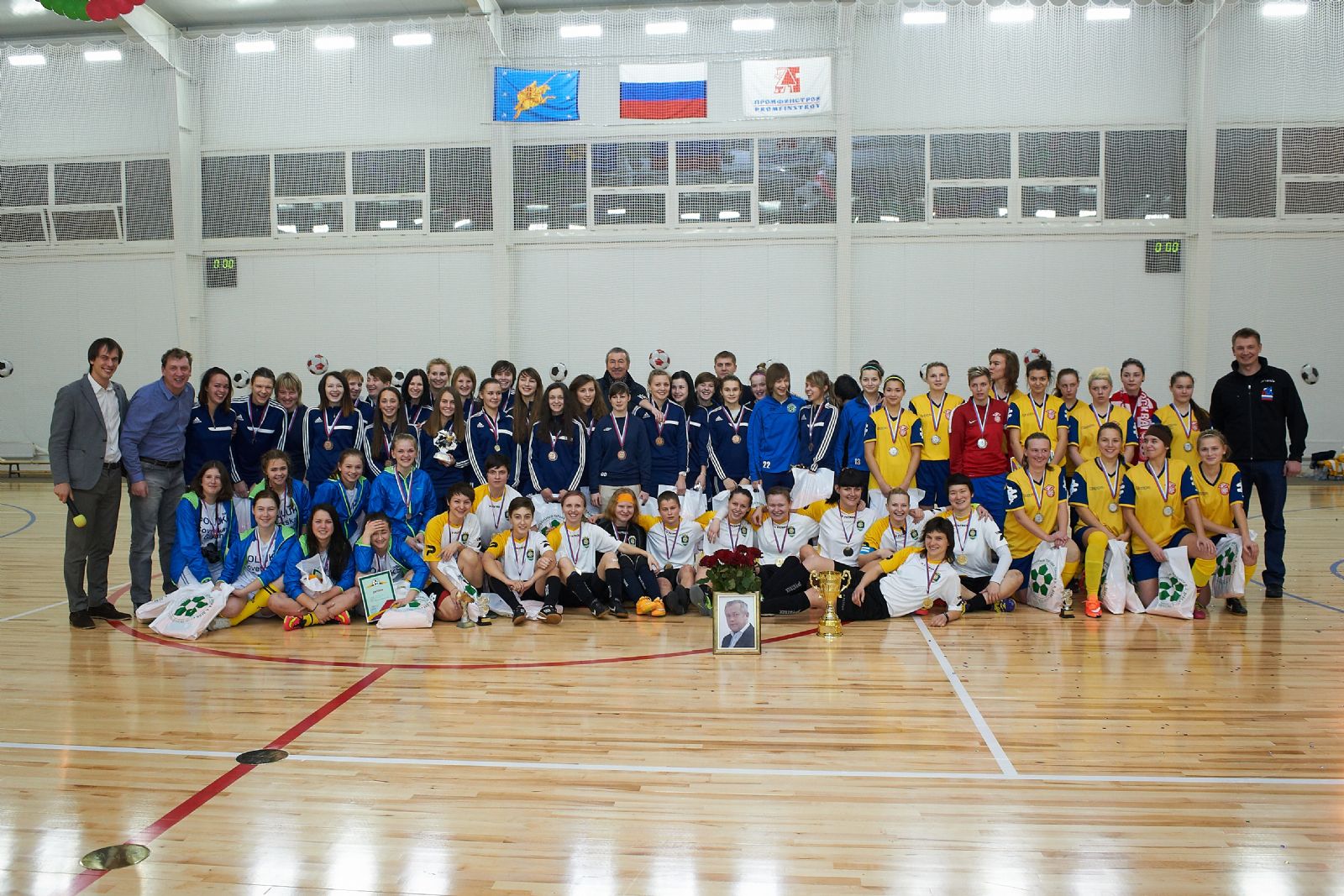 Завершился турнир по мини-футболу среди женских команд памяти И.А. Деяк