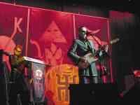 «ПИКНИК» С ШАМАНОМ И ИЕРОГЛИФОМ